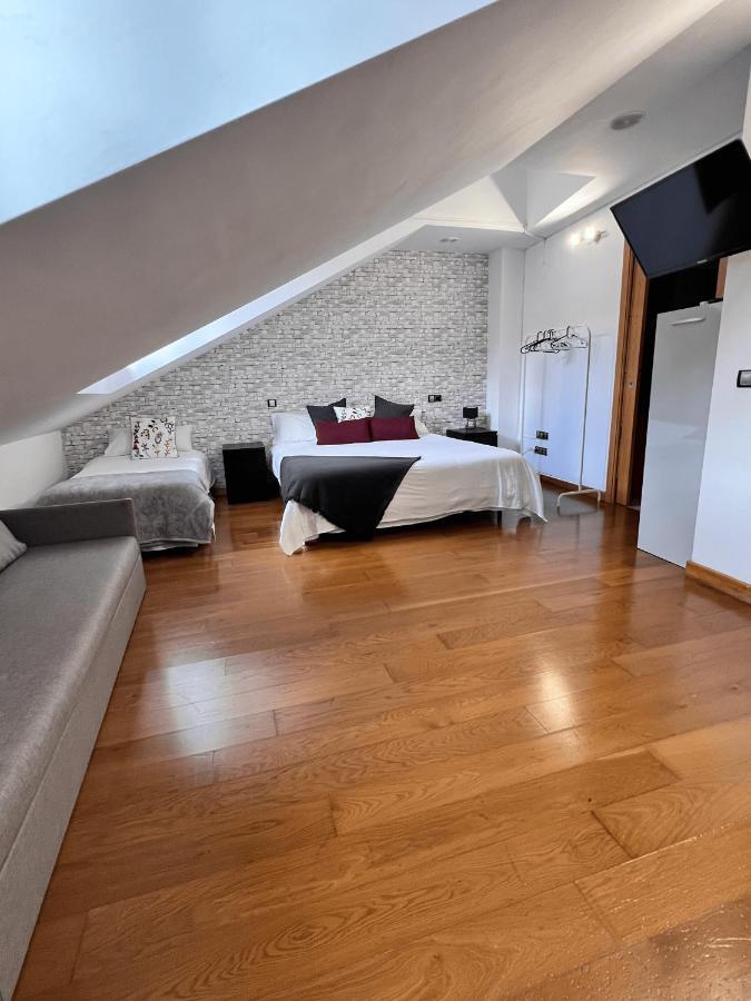 Apartamentos San Antonio Aranda de Duero Esterno foto
