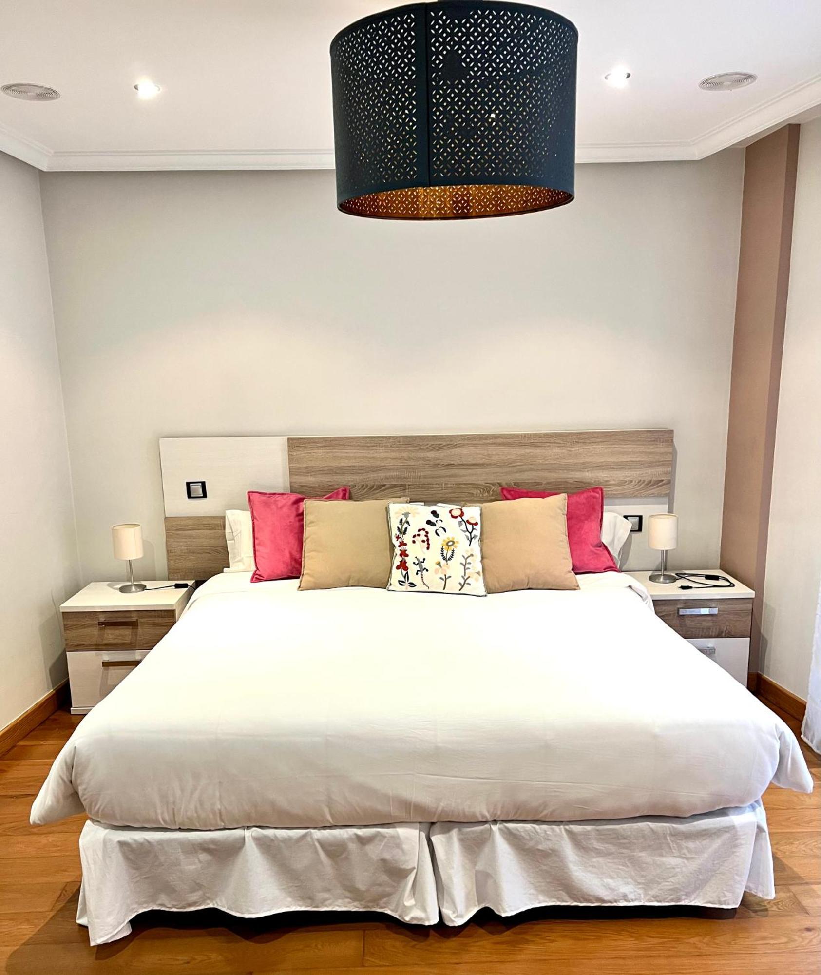 Apartamentos San Antonio Aranda de Duero Esterno foto