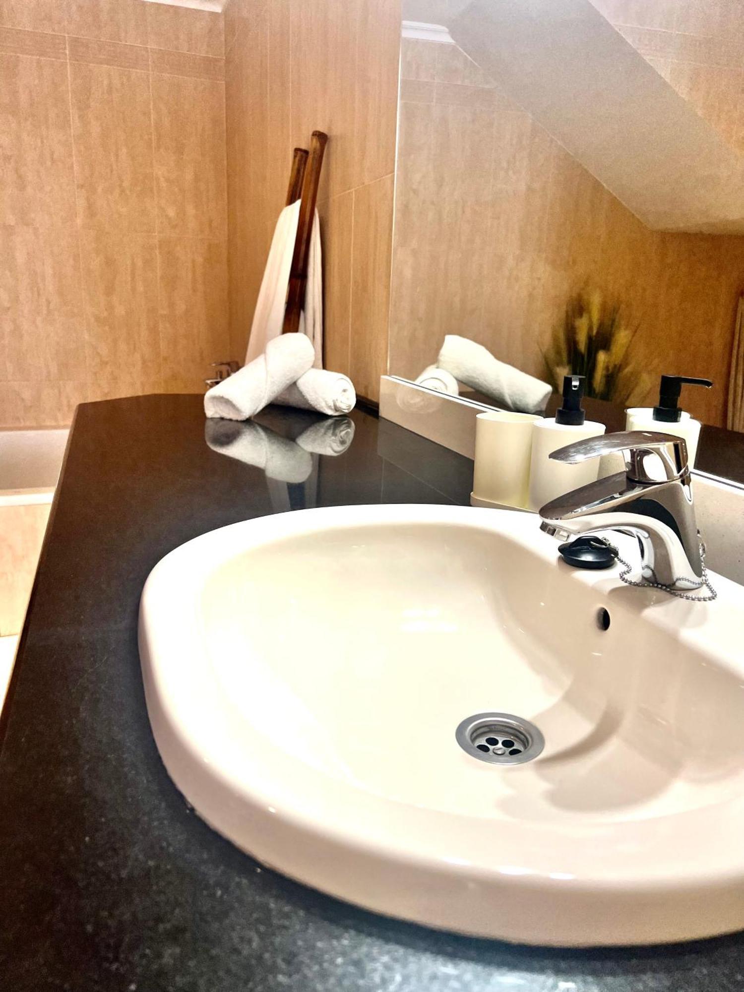 Apartamentos San Antonio Aranda de Duero Esterno foto