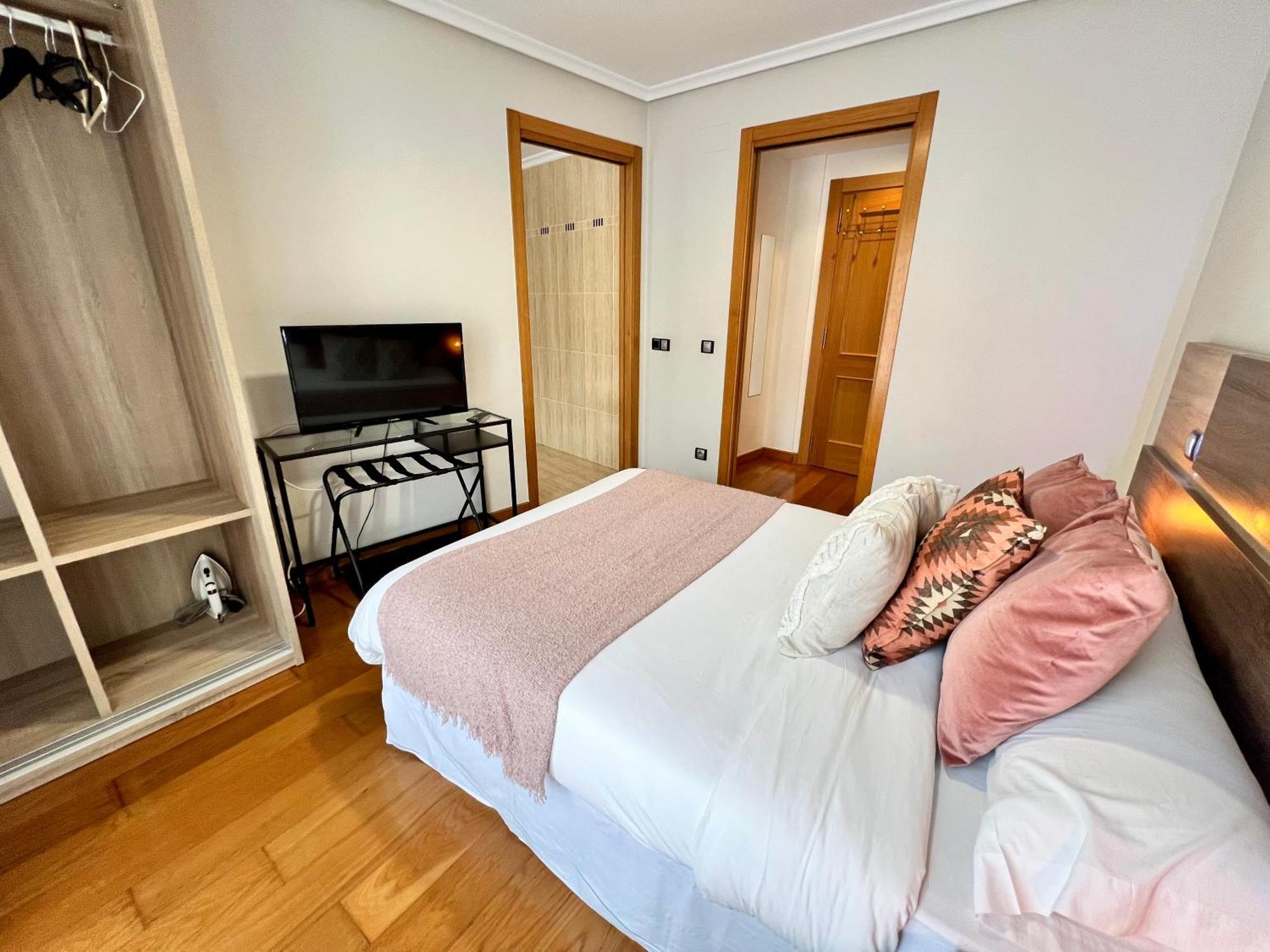 Apartamentos San Antonio Aranda de Duero Esterno foto